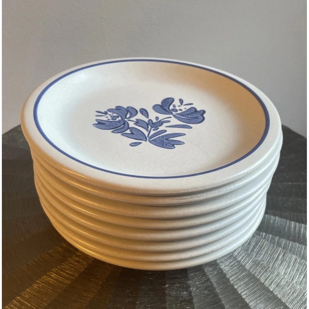 8 Vintage Pfaltzgraff Yorktowne Stoneware Salad/Dessert Plate 6 1/2" USA